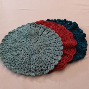 Crochet Round Doilies/Placemats Set